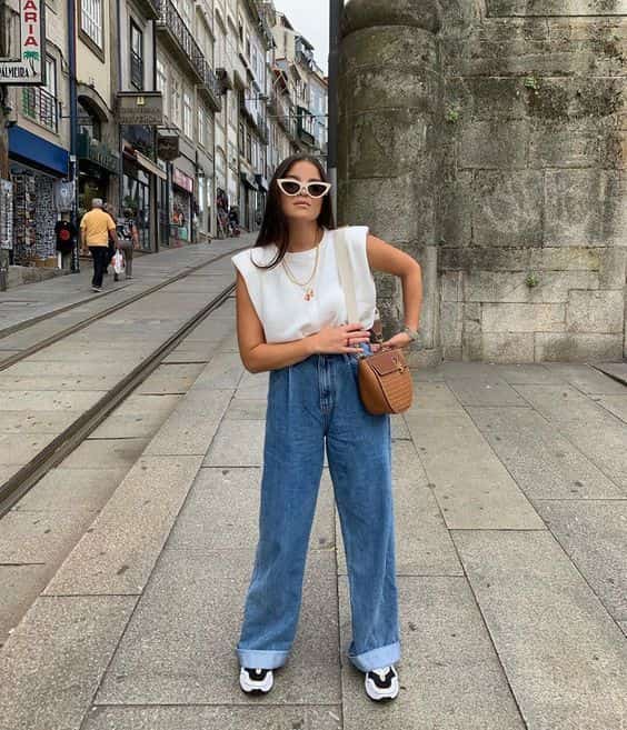 regata muscle para look street sytle com jeans e tênis