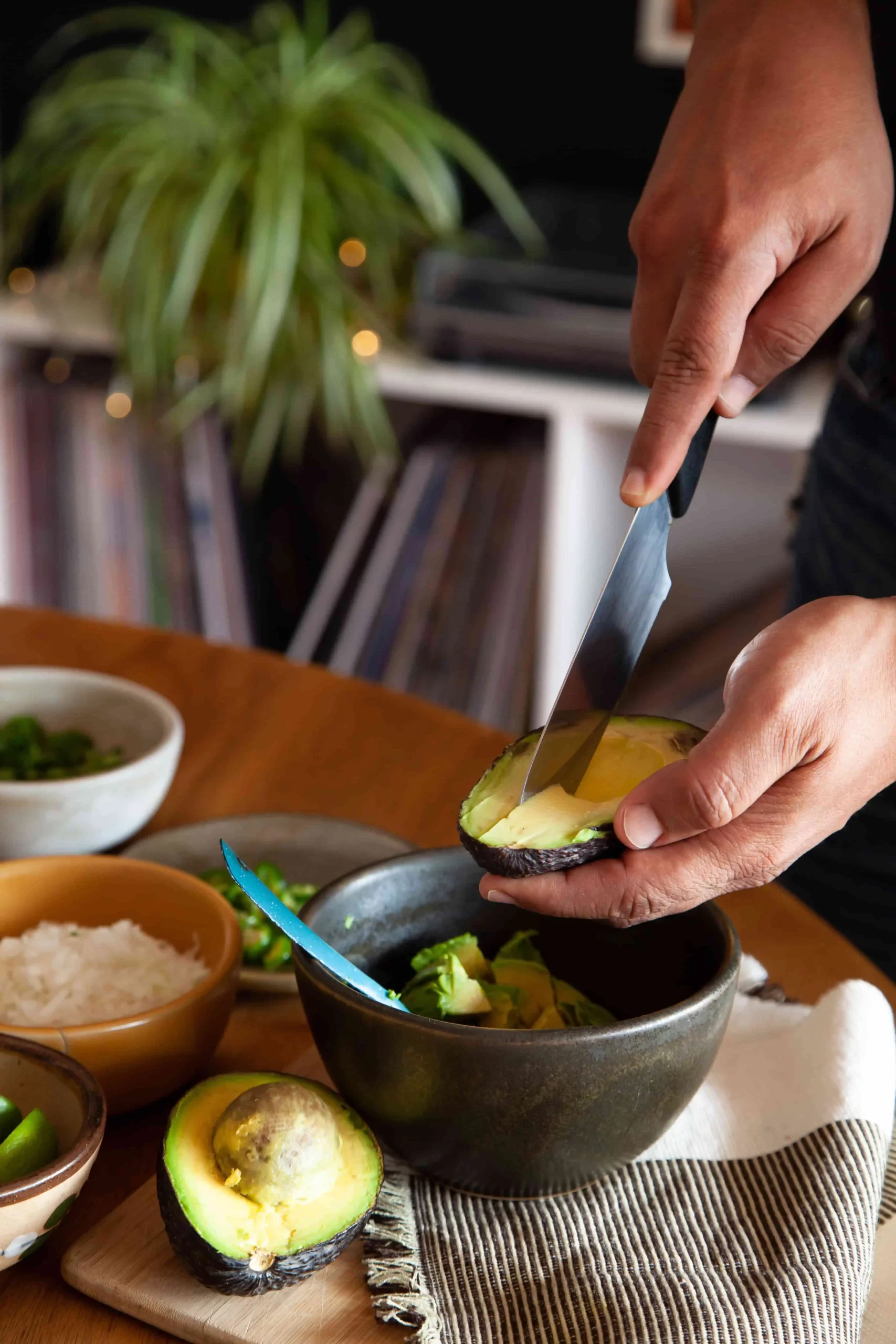 como fazer guacamole de abacate simples