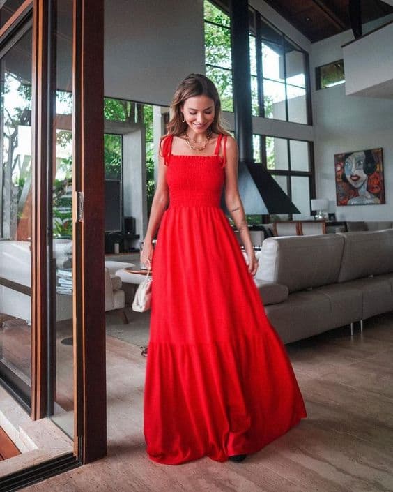 look para natal com vestido longo vermelho 