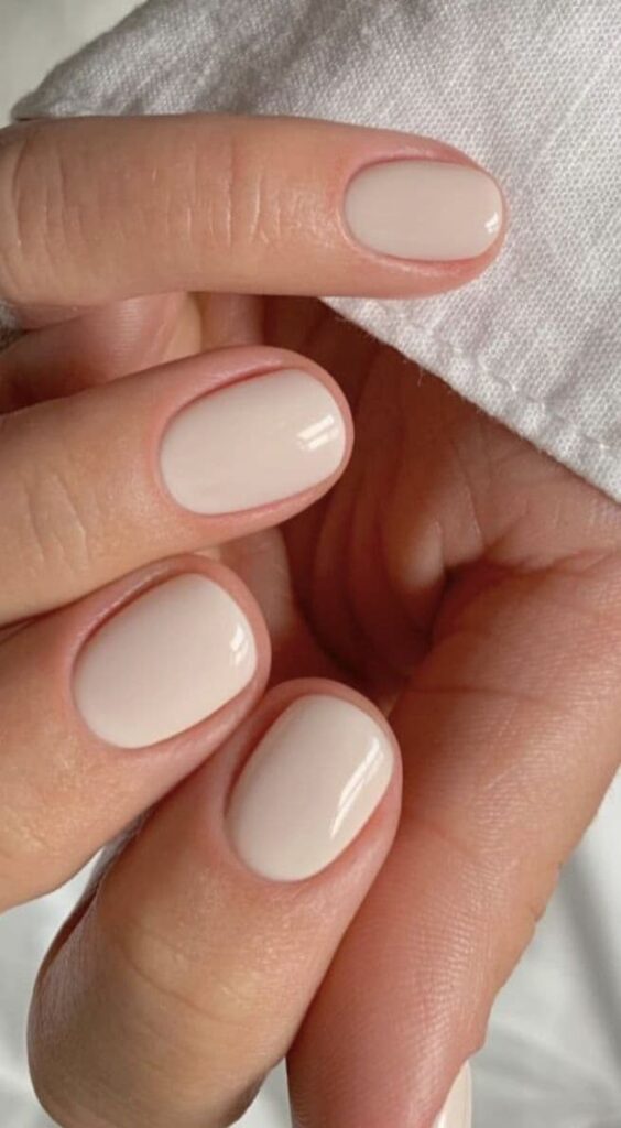 8 Dicas de esmaltes para unhas curtas e bonitas - Se a Moda Pega